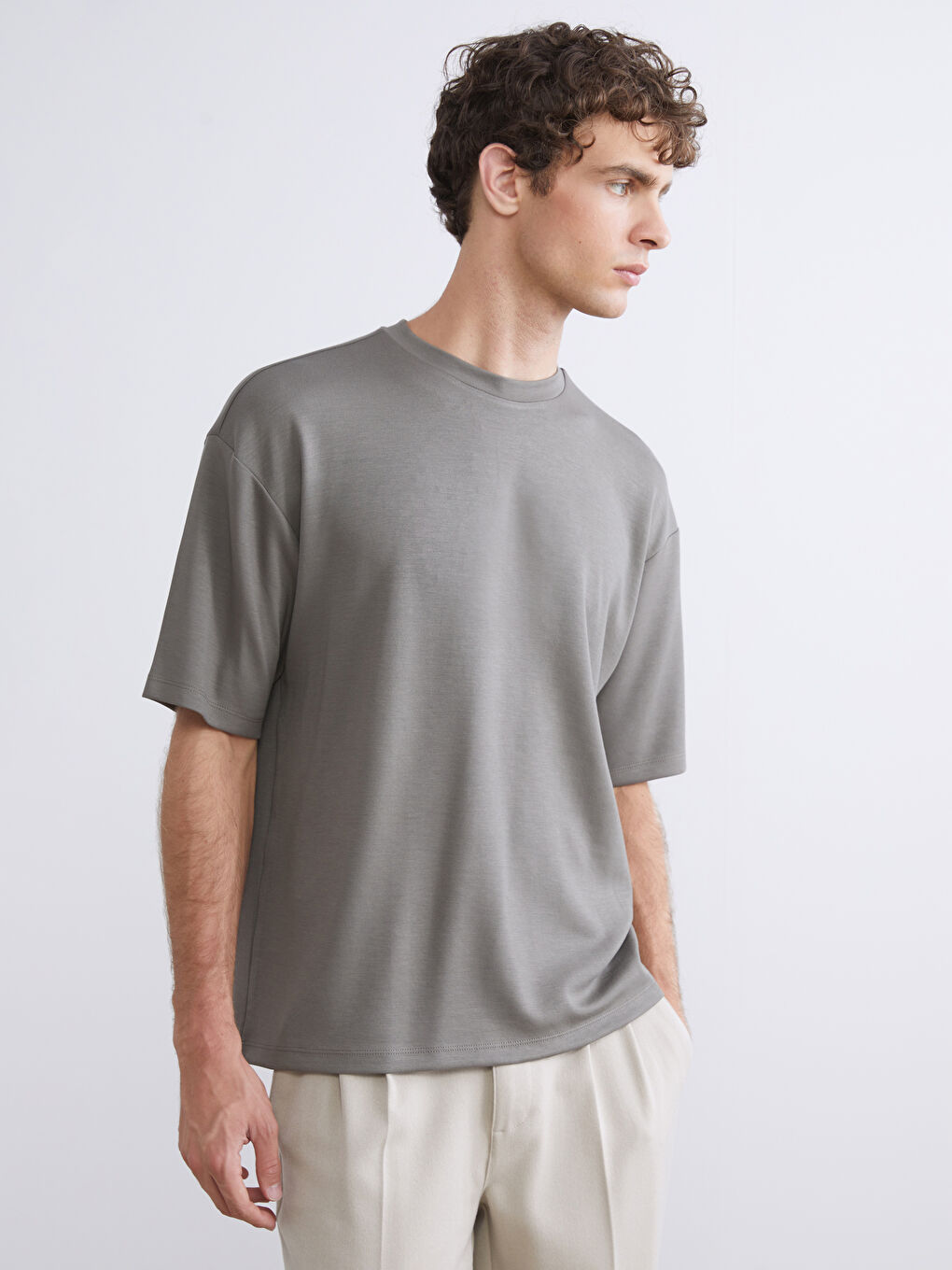 Haki Bisiklet Yaka Erkek Tişört