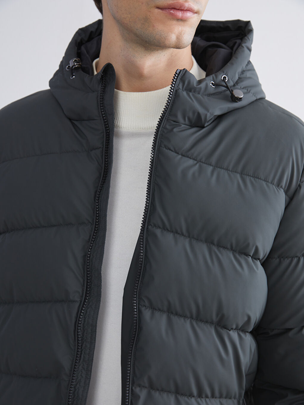 Standard Fit Hooded Men's Puffer Coat-2