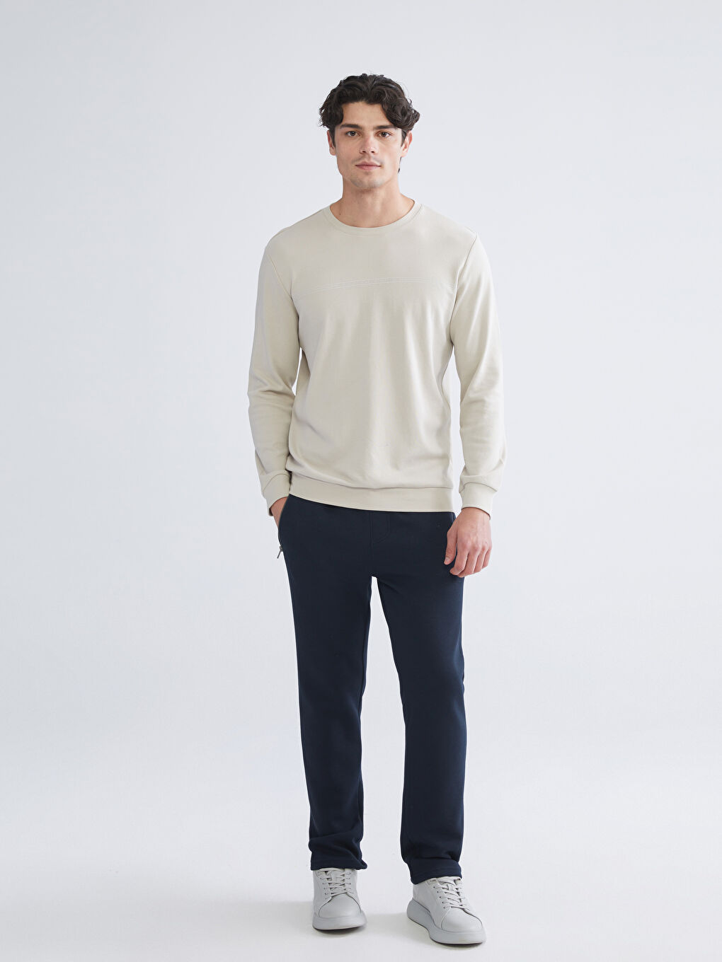 LCWAIKIKI Classic Standard Fit Men's Sweatpants -W54484Z8-RFH
