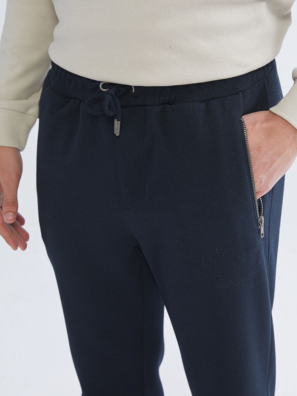 LCWAIKIKI Classic Standard Fit Men's Sweatpants -W54484Z8-RFH