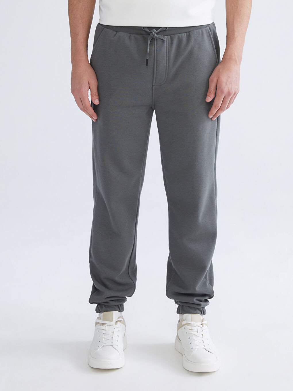 Antrasit Rahat Kalıp Erkek Jogger Eşofman Altı-3