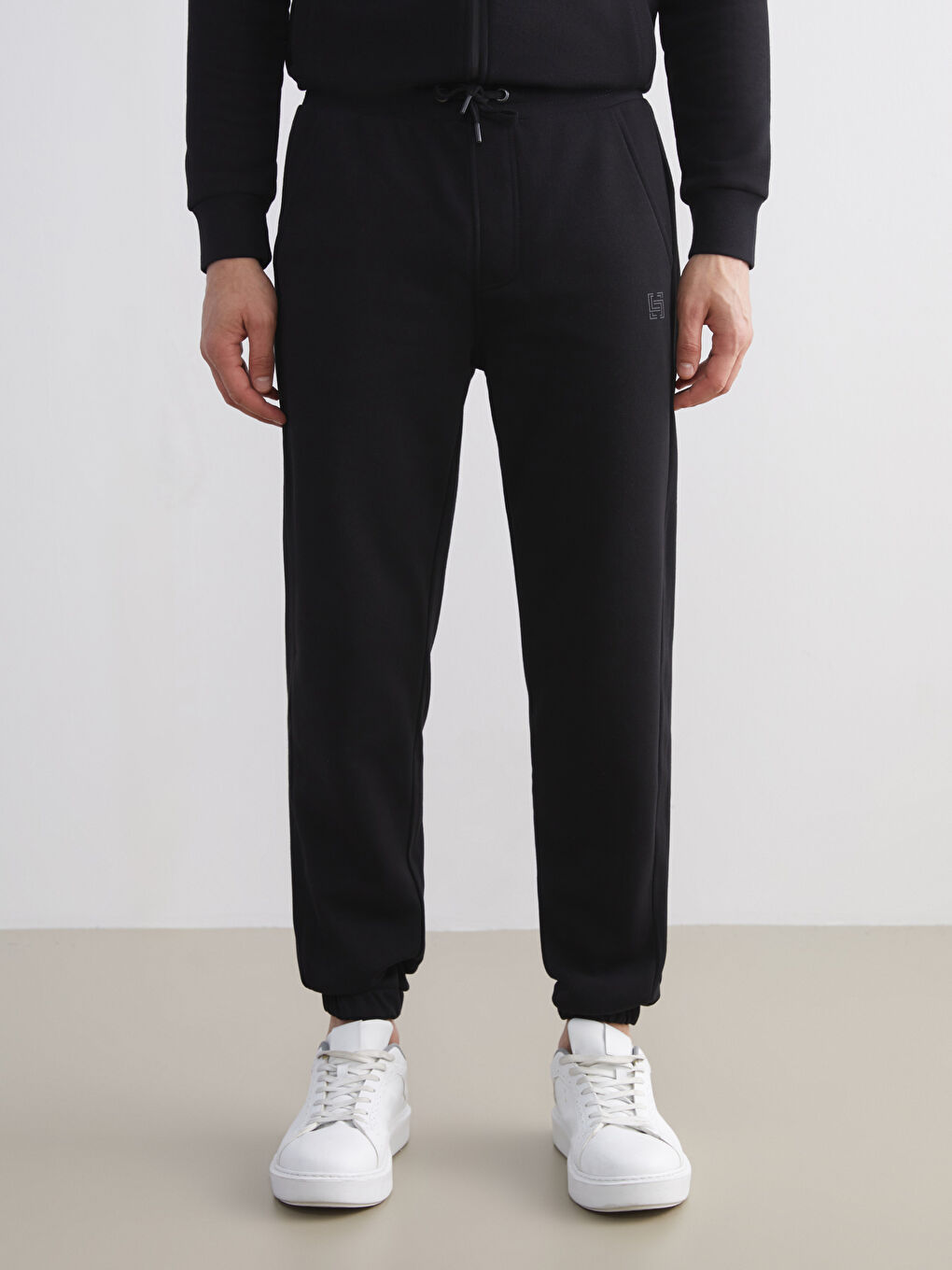 Relaxed Fit Men's Jogger Sweatpants-2
