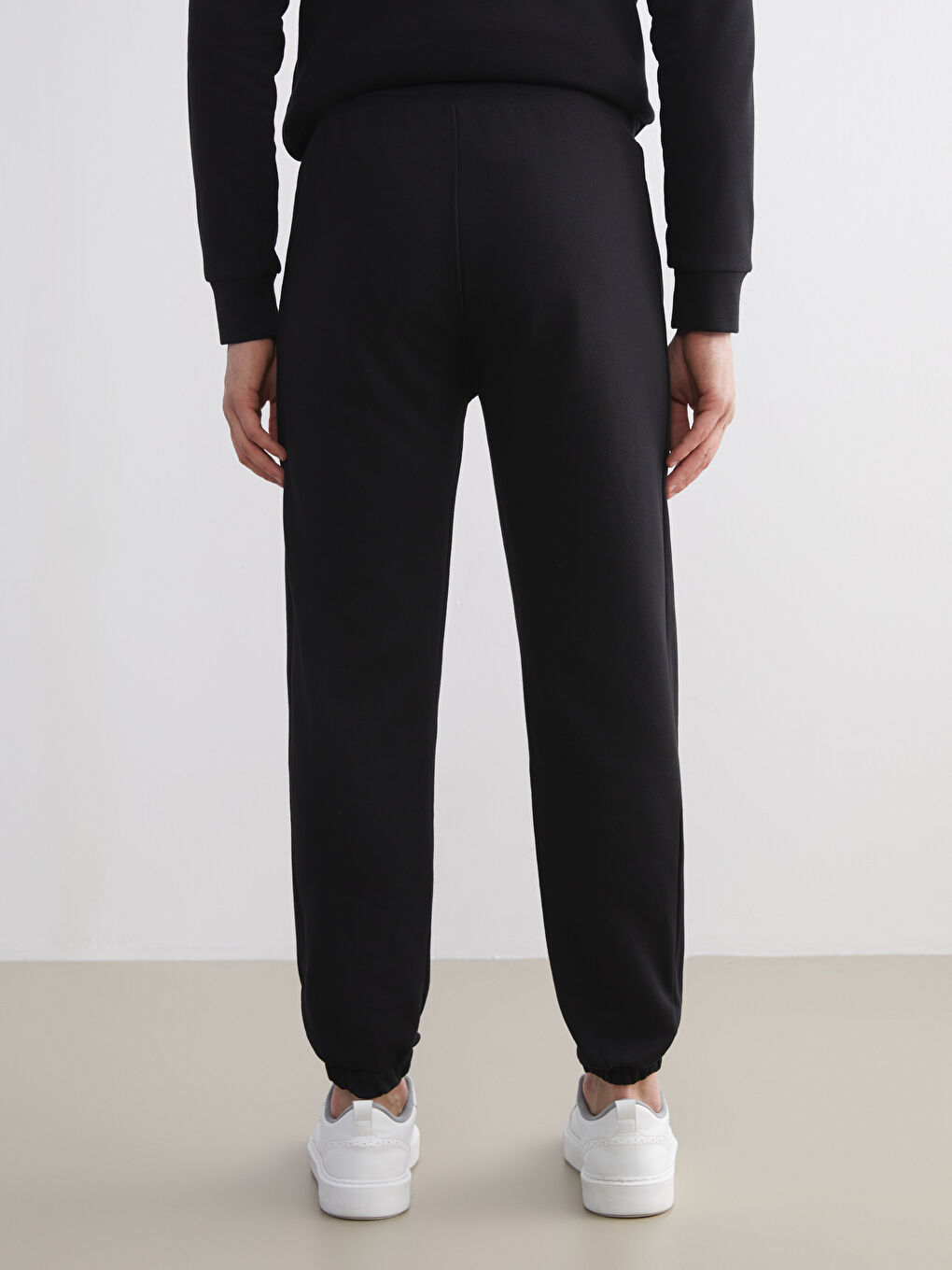 Relaxed Fit Men's Jogger Sweatpants-6