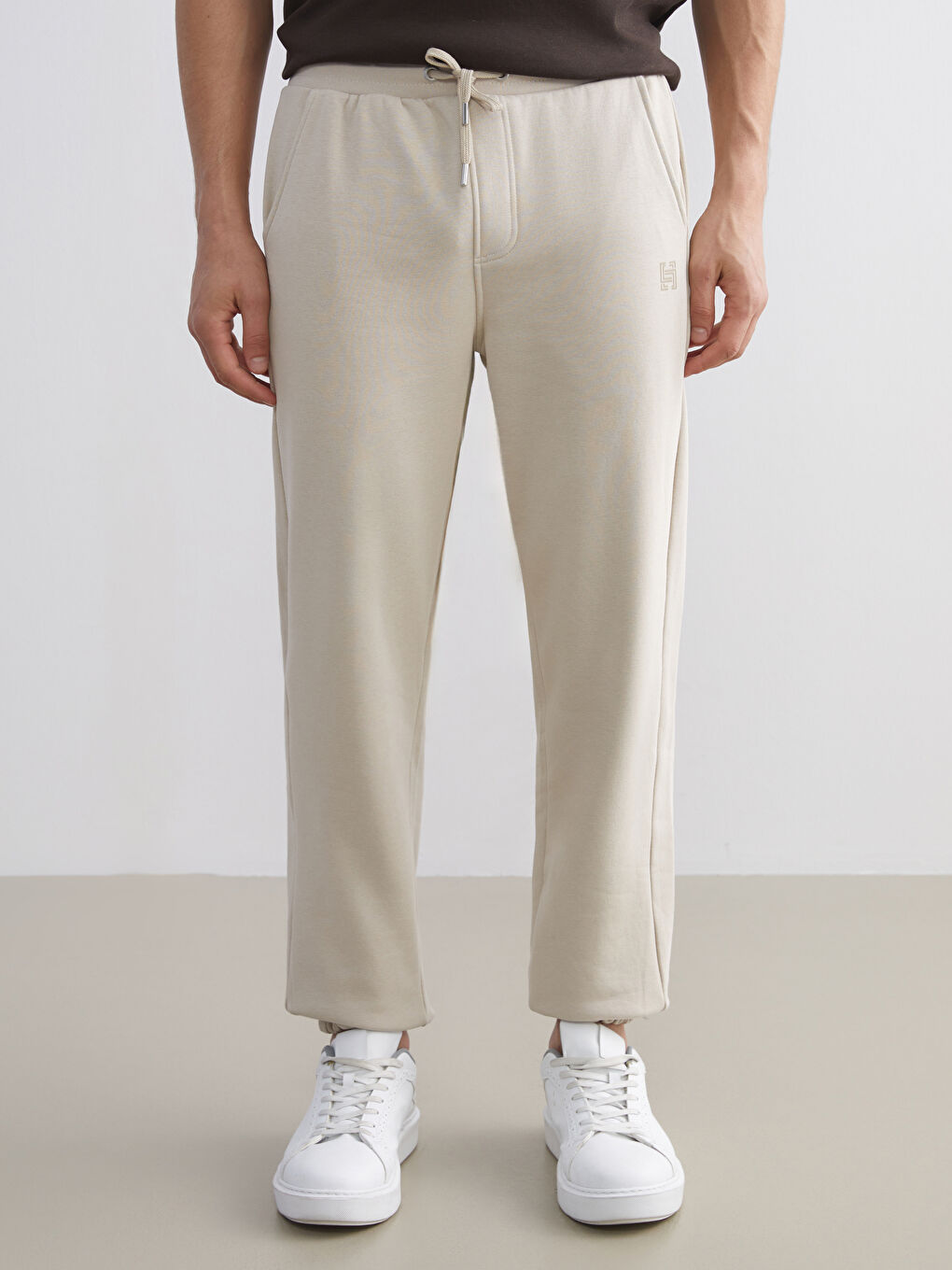Relaxed Fit Men's Jogger Sweatpants-2