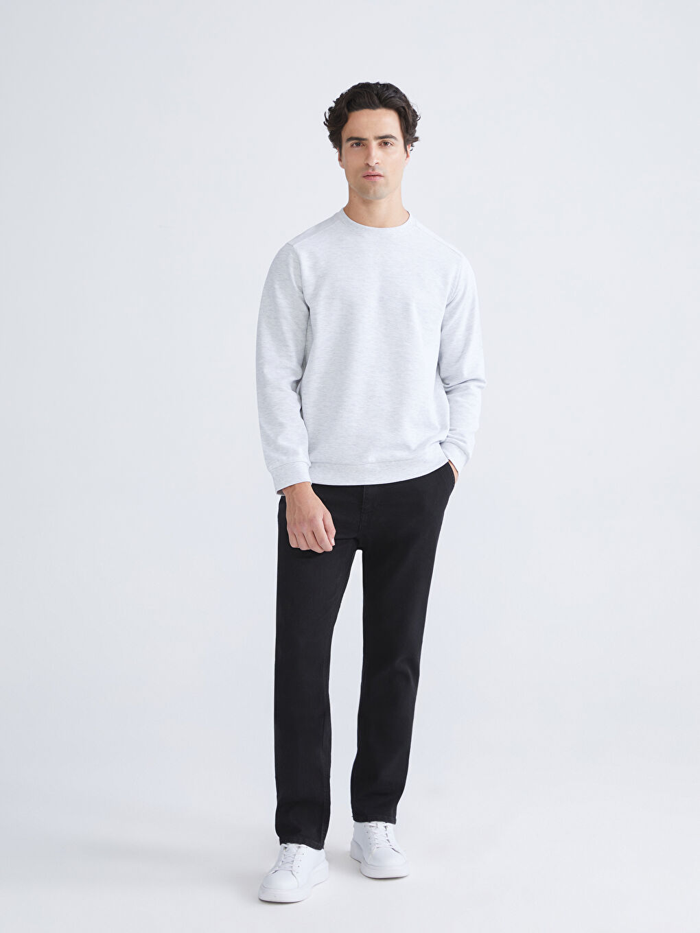 LC WAIKIKI Crew Neck Men's Sweatshirt -W54515Z8-CY9