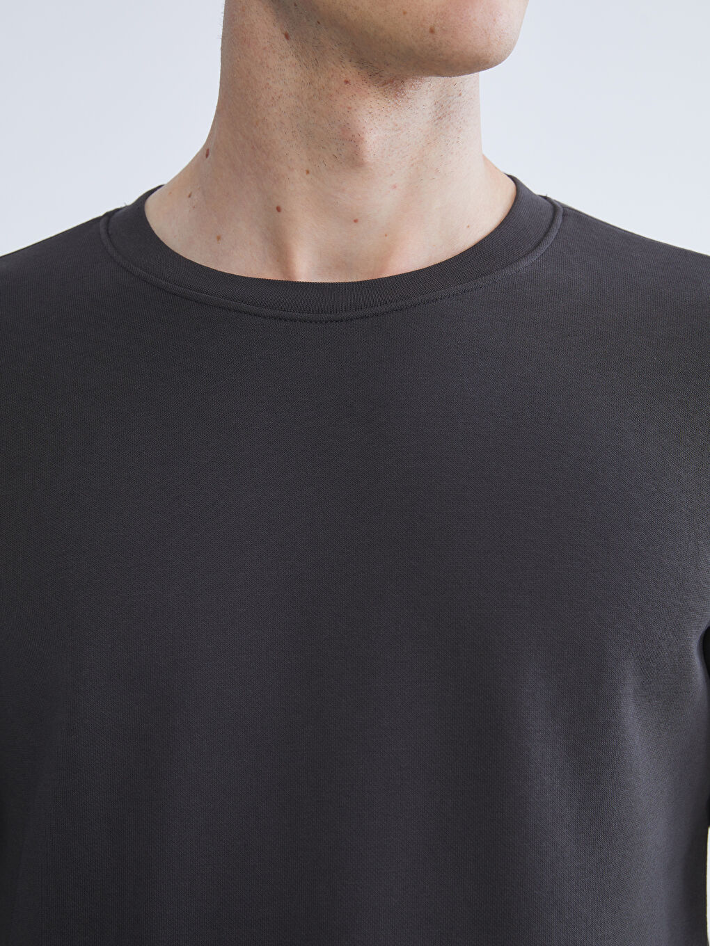 Crew Neck Men's Sweatshirt-4