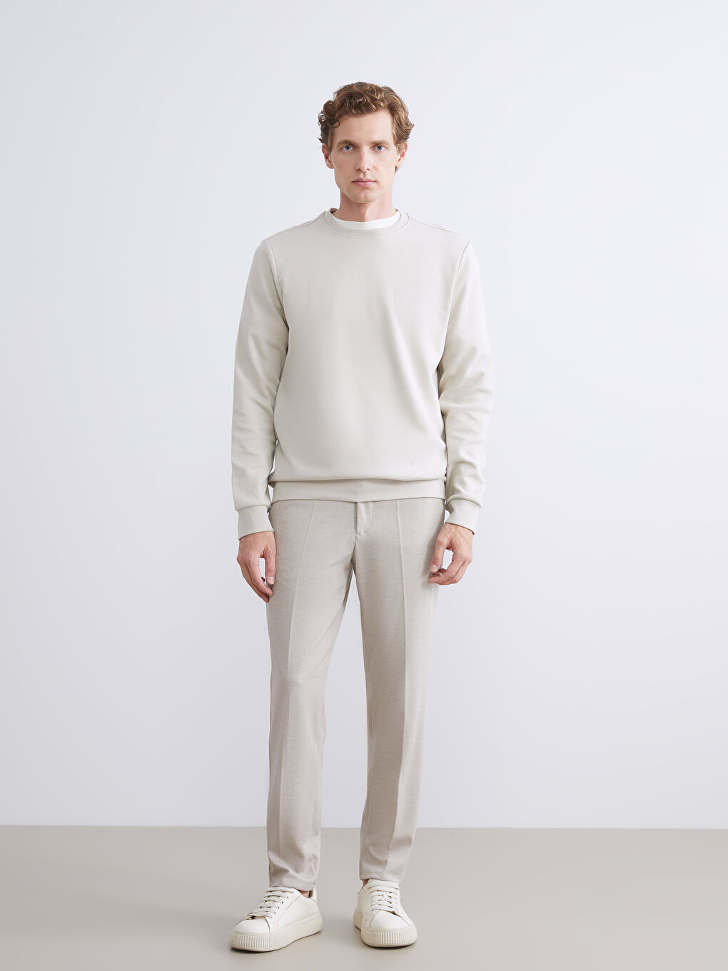 سويت شيرت ياقة دائرية للرجال-1