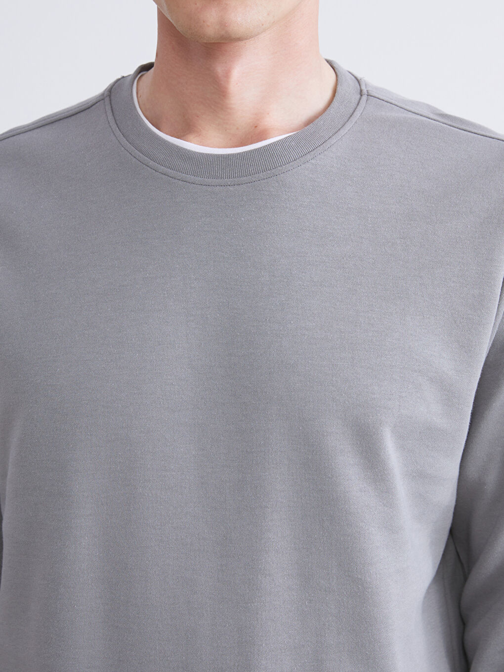 Gri Bisiklet Yaka Erkek Sweatshirt-2