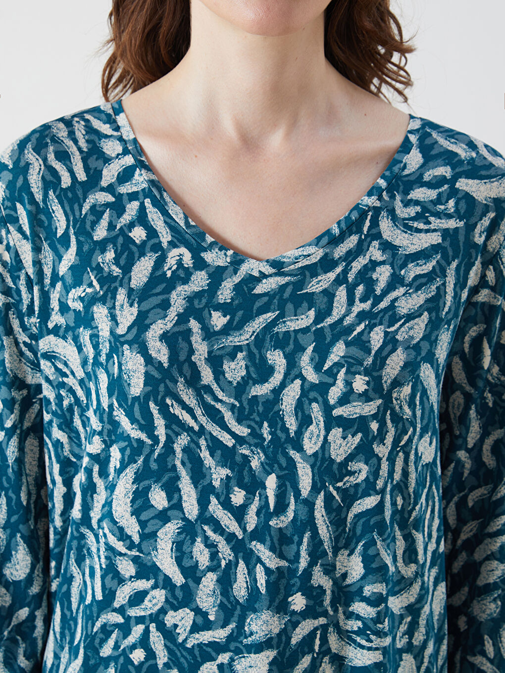 LCW Grace V-Neck Patterned Blouse -W54560Z8-LSY