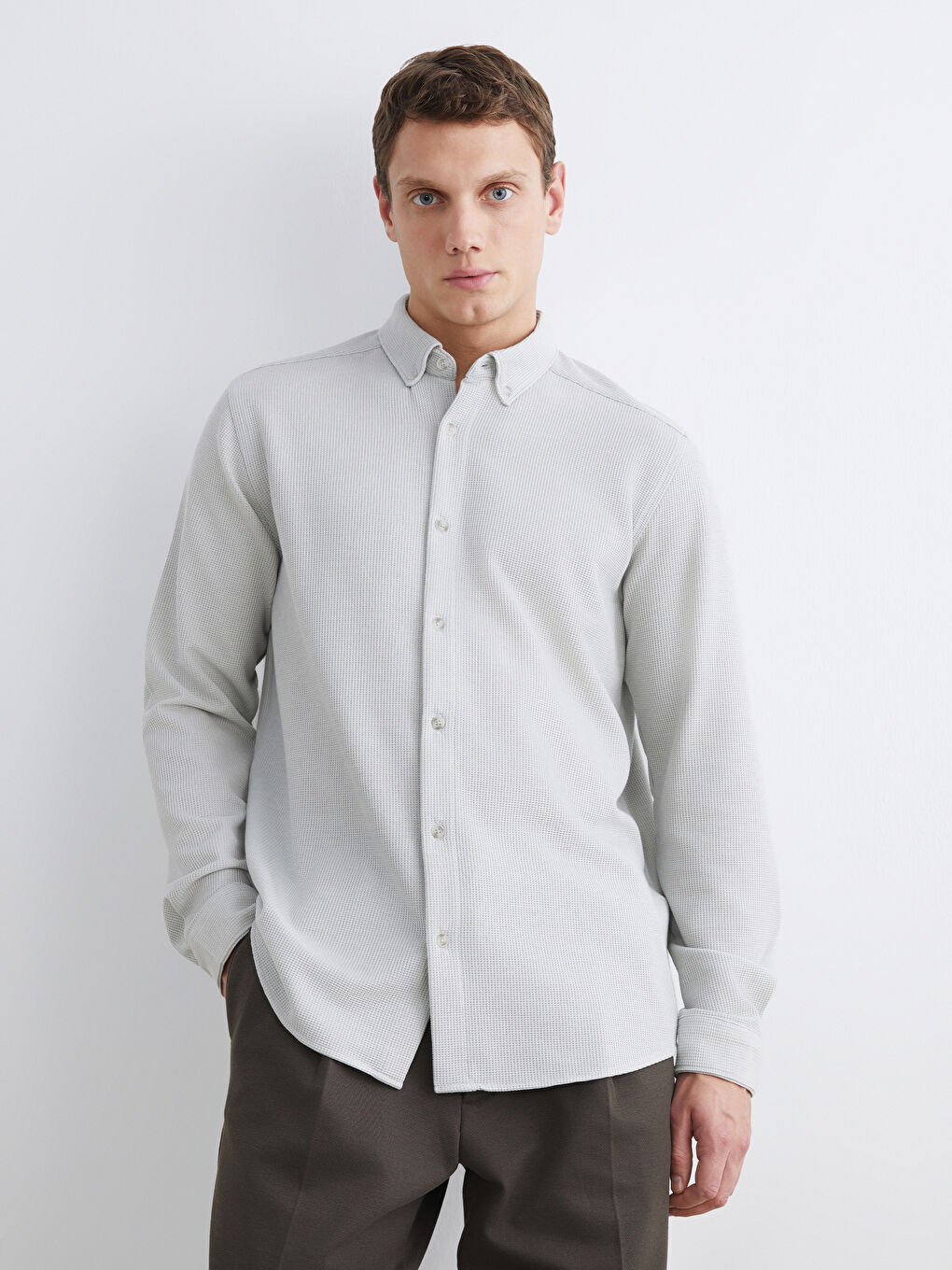 Bej Slim Fit Uzun Kollu Erkek Dokulu Gömlek