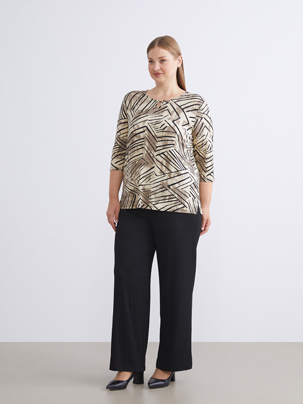 Crew Neck Patterned T-Shirt-9
