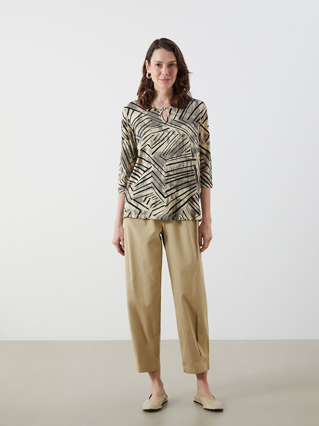 LCW Grace Crew Neck Patterned T-Shirt -W54564Z8-LQB