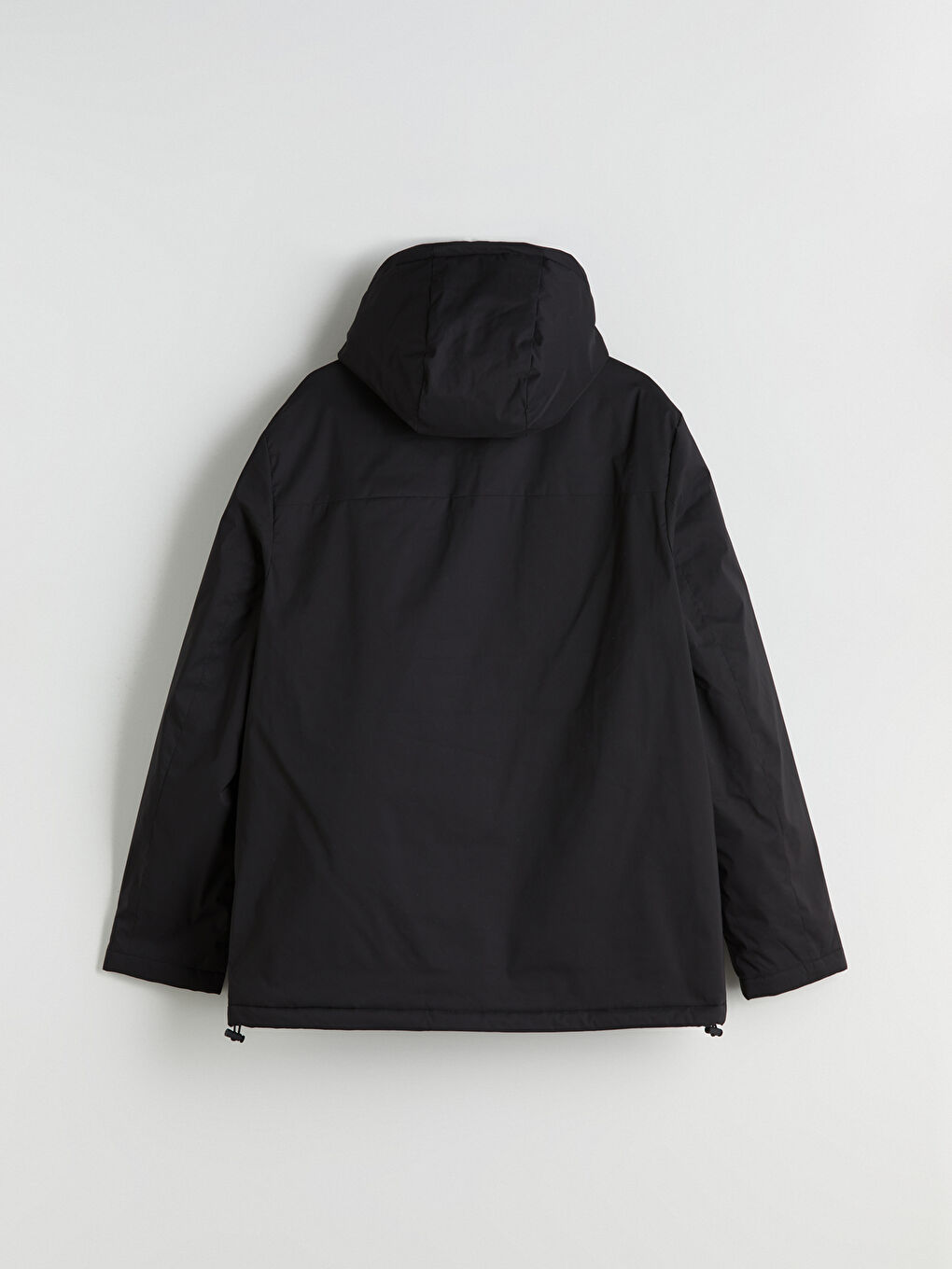 Siyah Standart Kalıp Kapüşonlu Erkek Mont-7