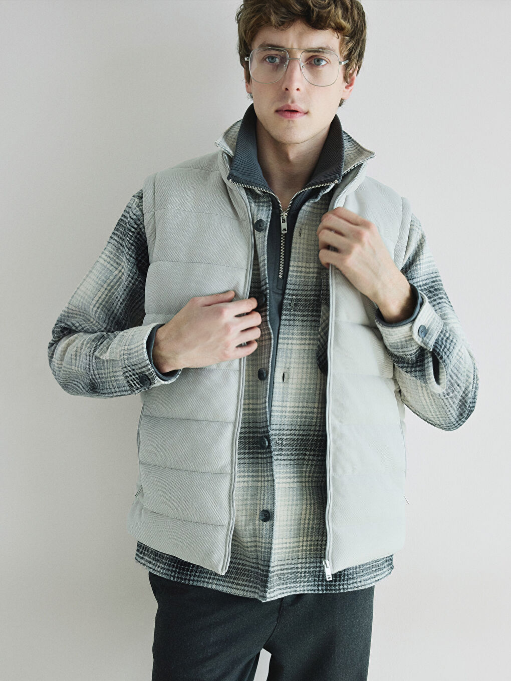 Gri Slim Fit Dik Yaka Erkek Şişme Yelek-1