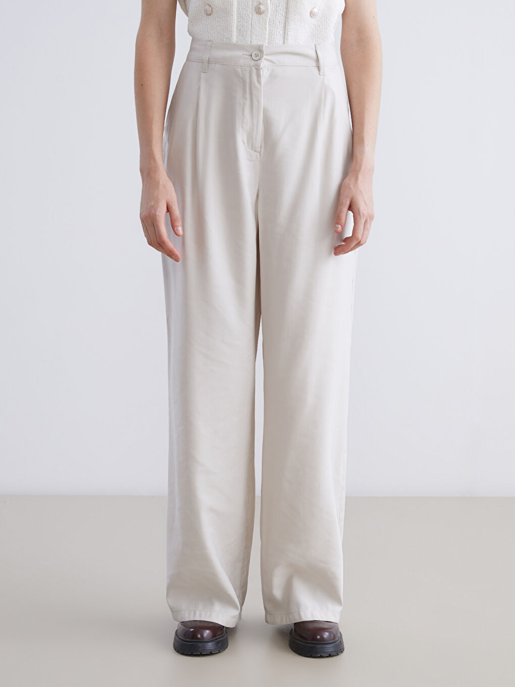 XSIDE Woman BEIGE Trousers -W54675Z8-CR8