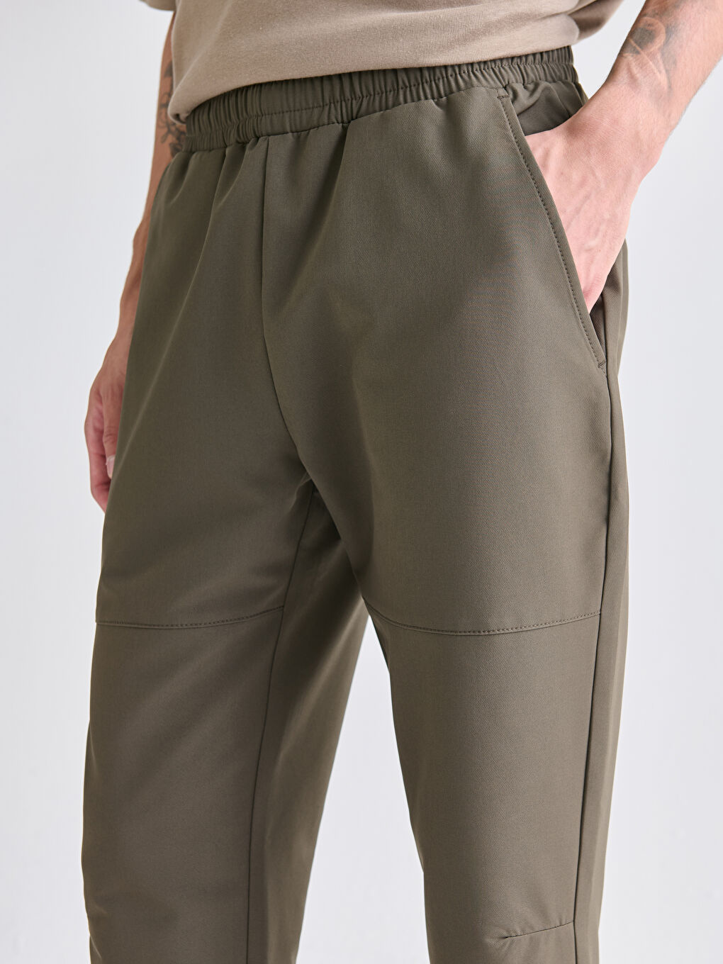 Standard Fit Men's Sweatpants-2