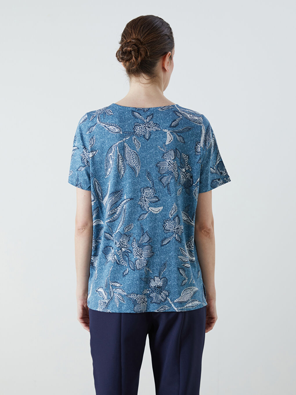 Blouse À Motifs À Col Lavallière-4
