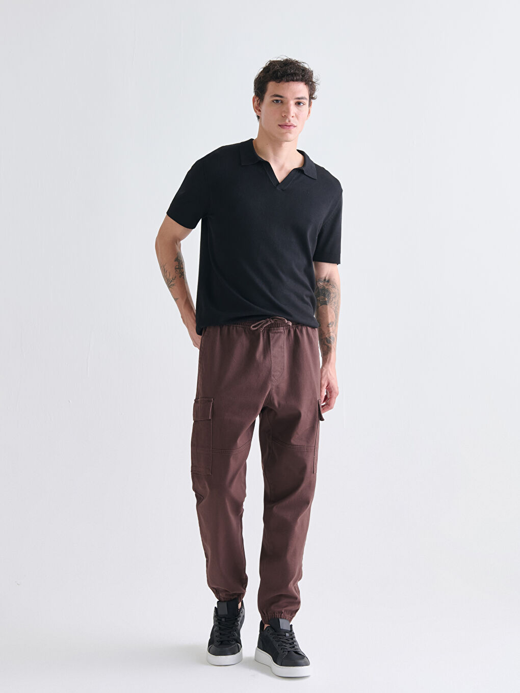 Standard Fit Men's Cargo Trousers