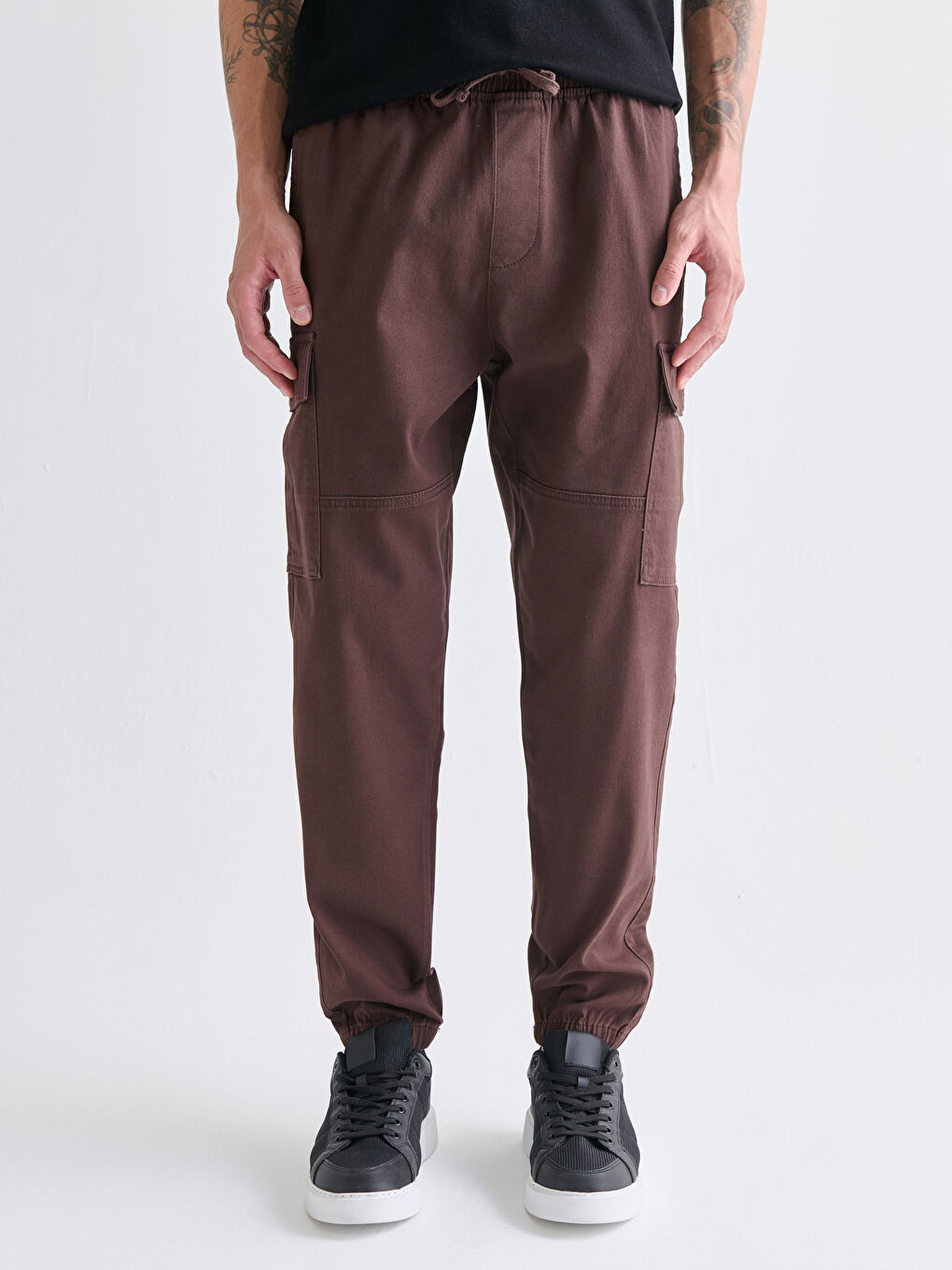 Standard Fit Men's Cargo Trousers-1