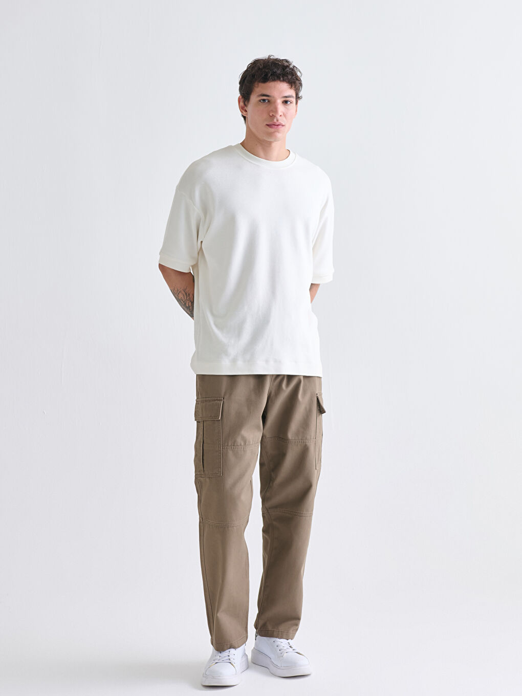 Relaxed Fit Men's Cargo Trousers