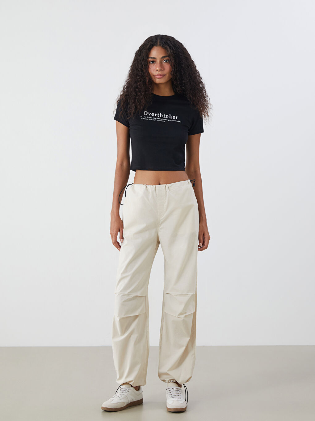 Кроп-топ з принтом і круглим вирізом для жінок-1