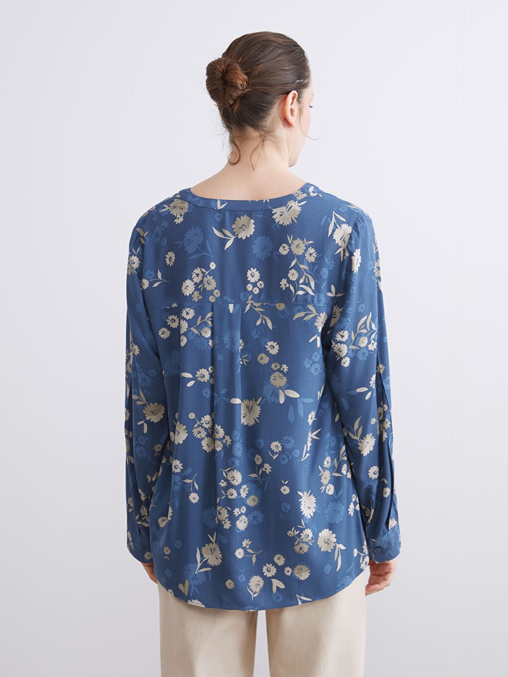 Notch Neck Floral Blouse-3