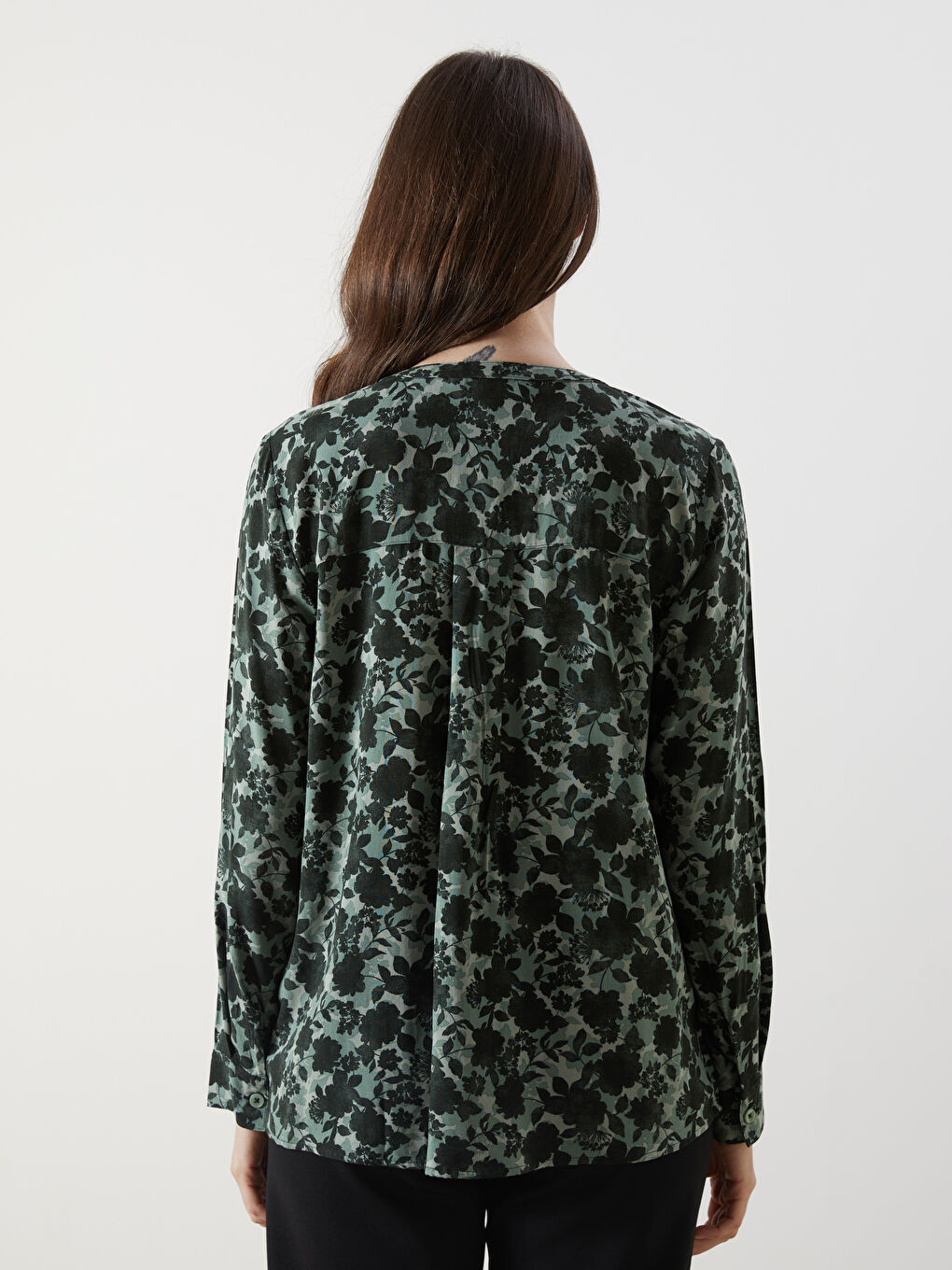 LCW Grace Notch Neck Floral Blouse -W54714Z8-LS6