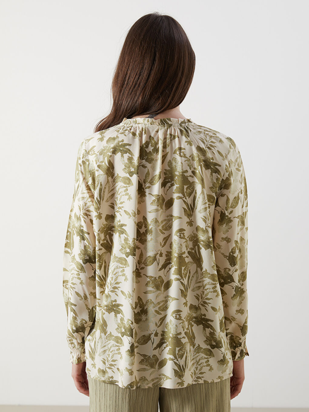 LCW Grace Tie Neck Patterned Blouse -W54715Z8-LRL
