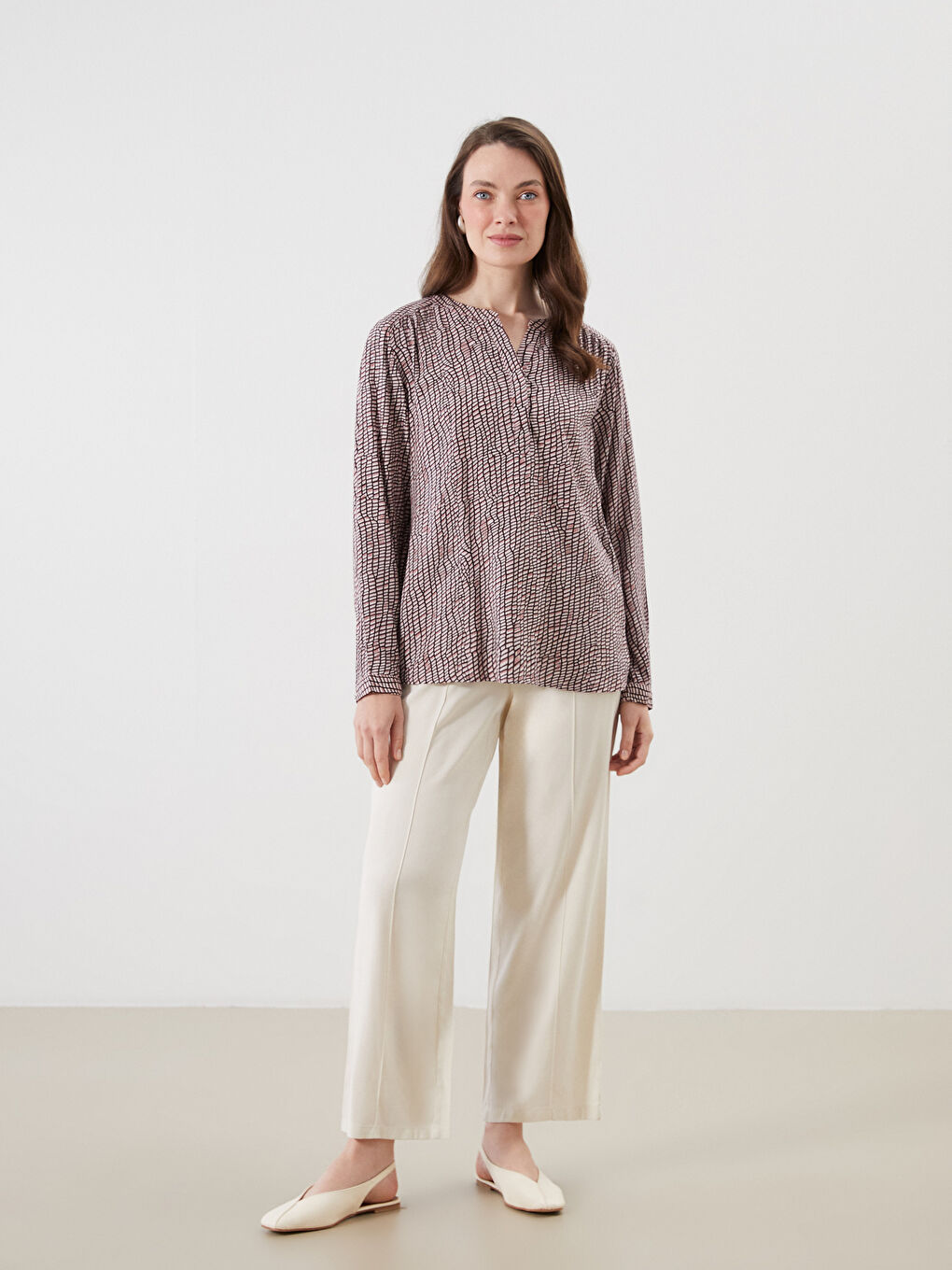 LCW Grace Notch Neck Patterned Blouse -W54716Z8-LTF