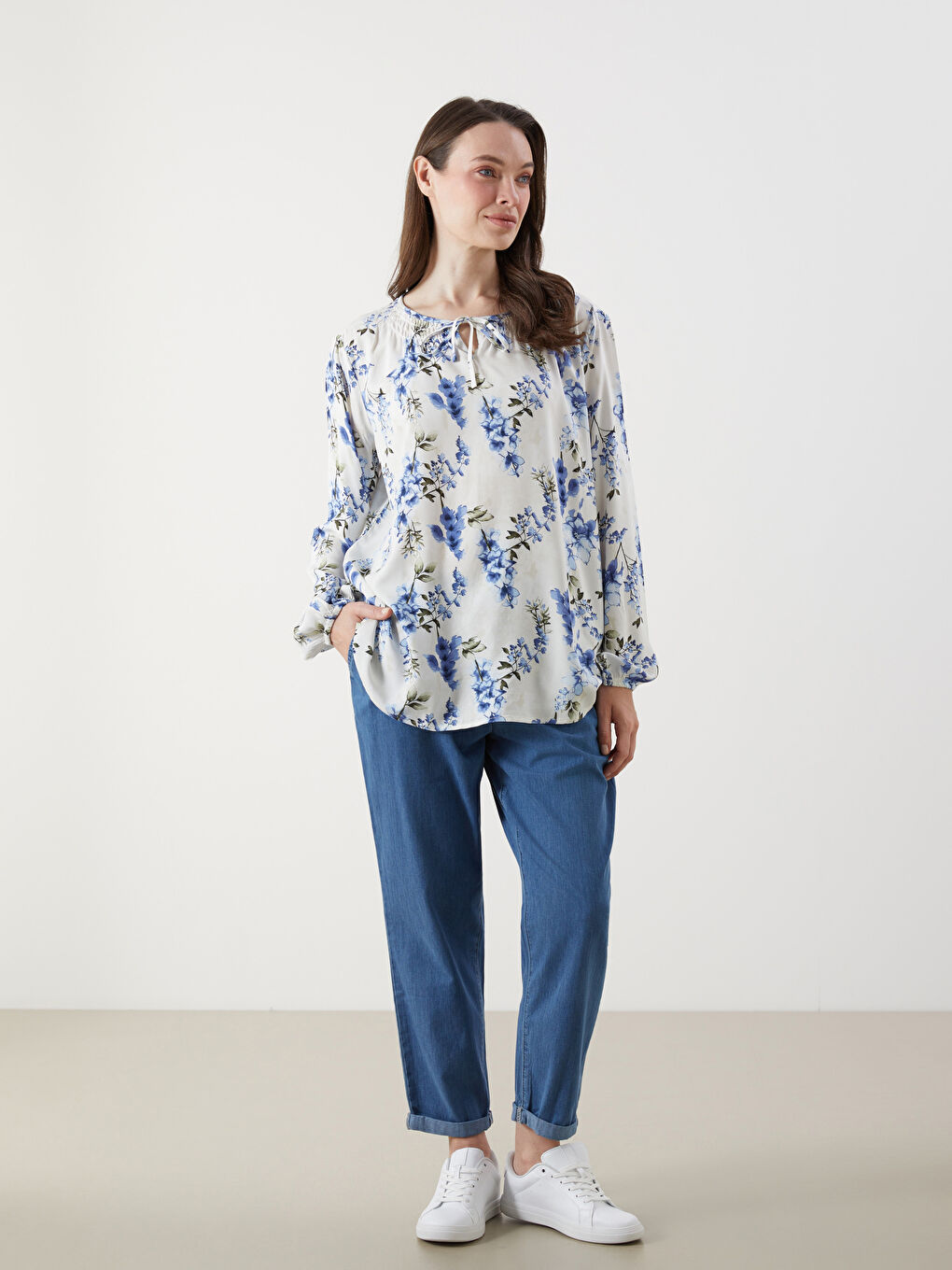 LCW Grace Tie Neck Floral Blouse -W54717Z8-LRA