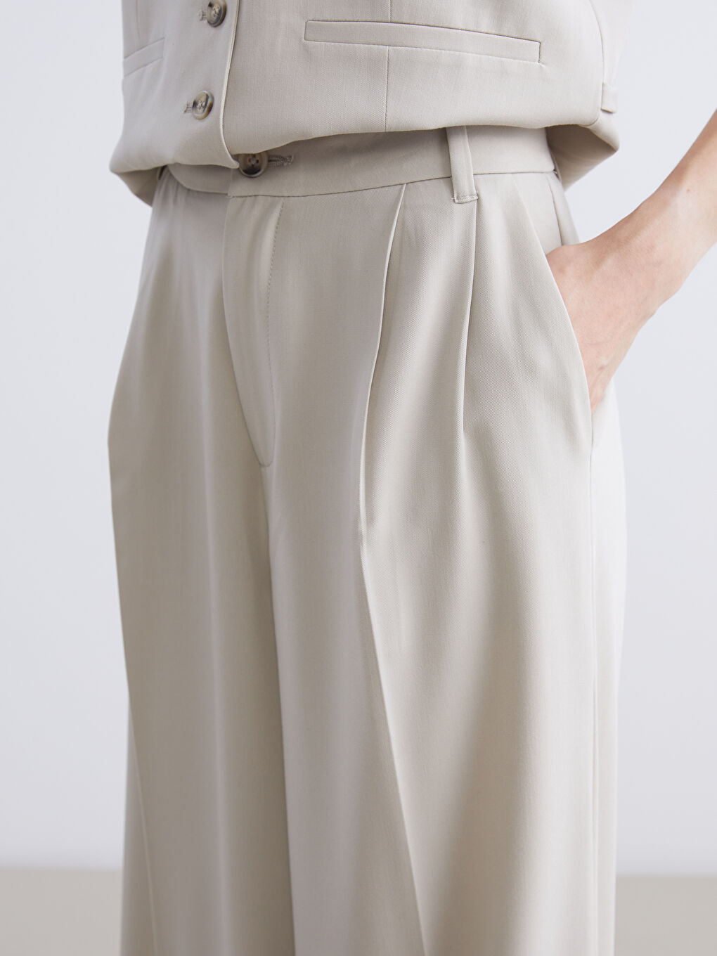 Loose Fit Wide Leg Women's Trousers-2