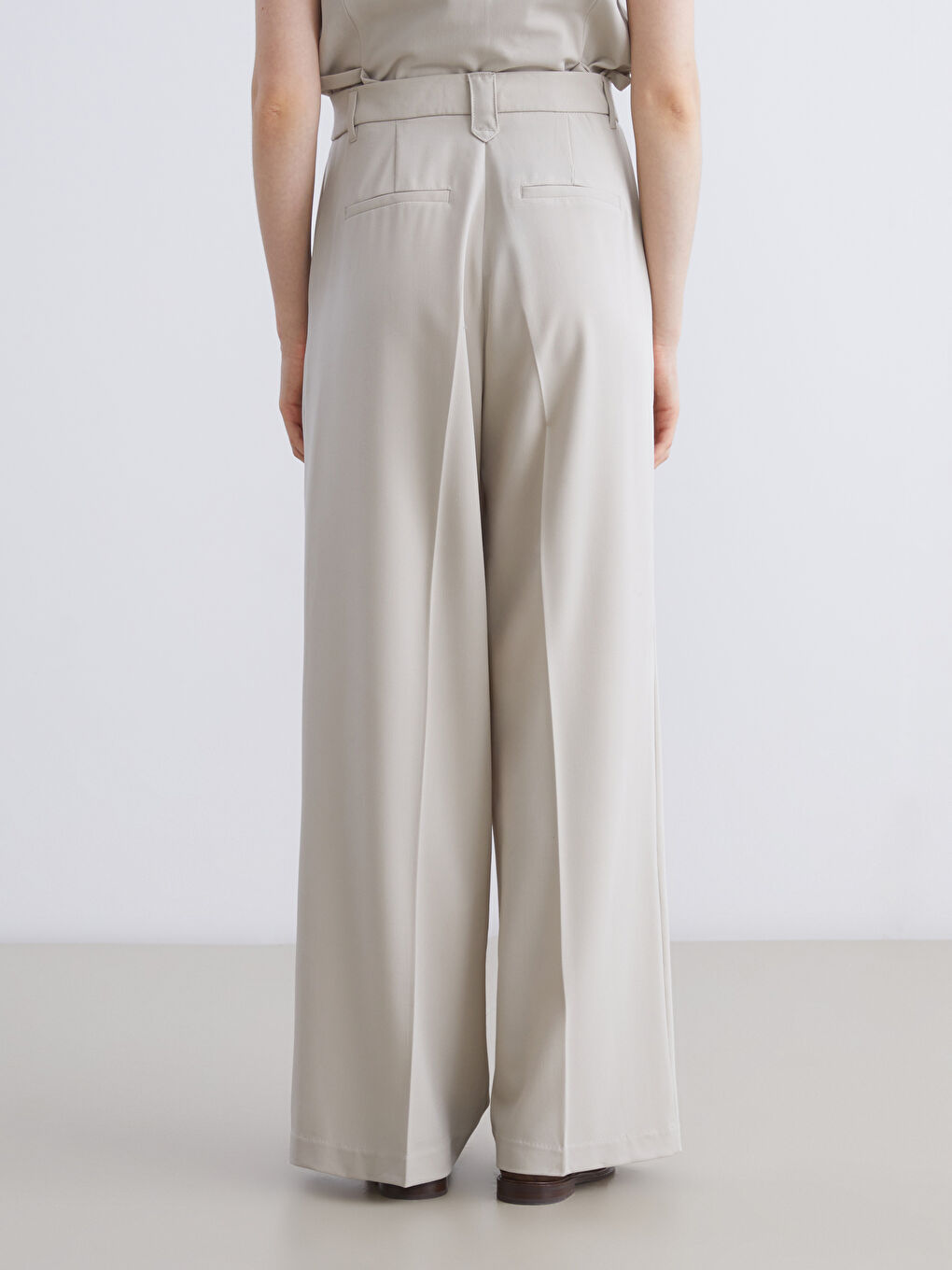 Loose Fit Wide Leg Women's Trousers-3