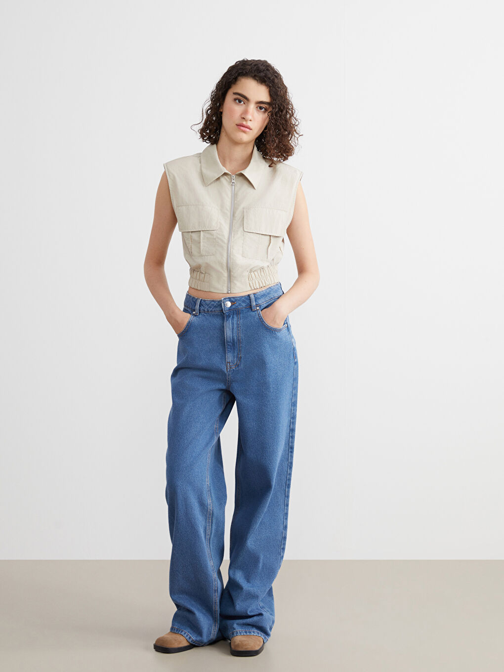 Collared Neck Crop Women's Waistcoat-1