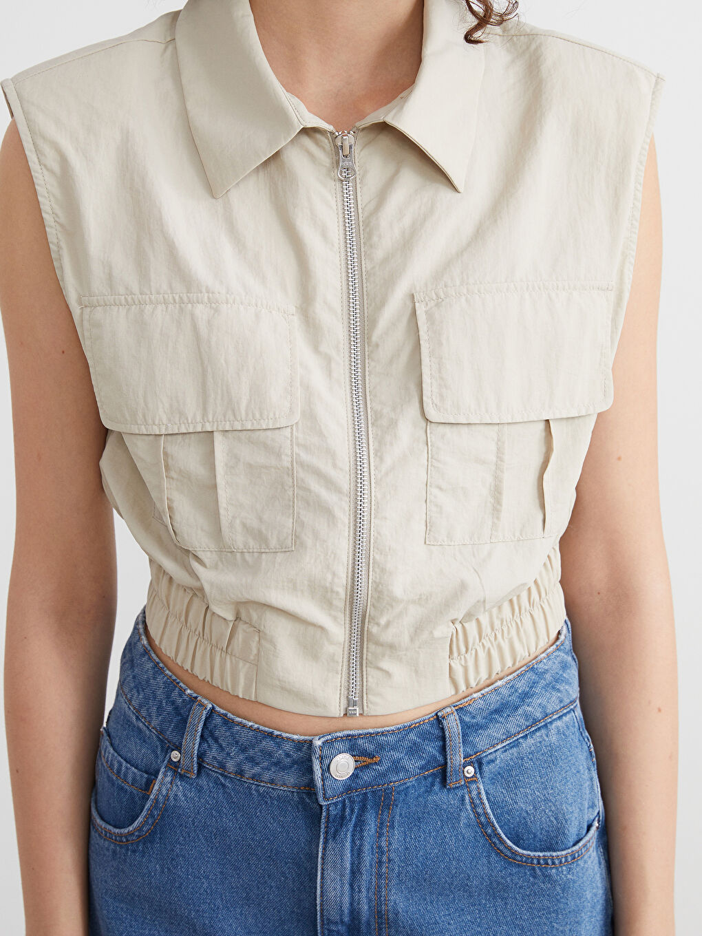 Collared Neck Crop Women's Waistcoat-2