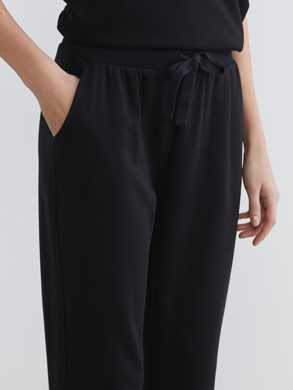 Elasticated Waist Women's Jogger Sweatpants-2