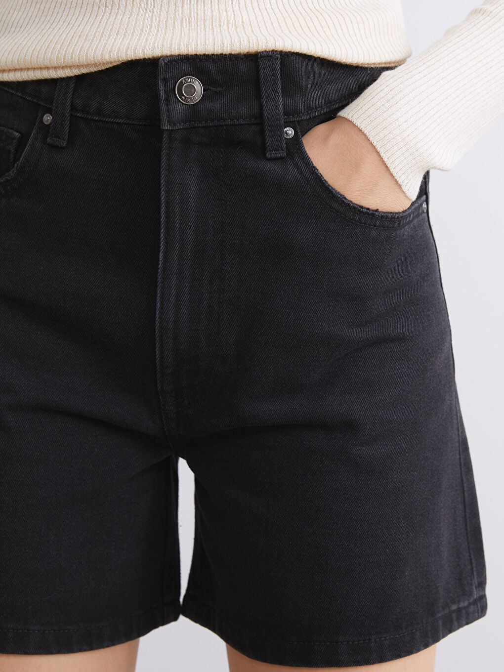 Жіночі джинсові шорти звичайного крою-2