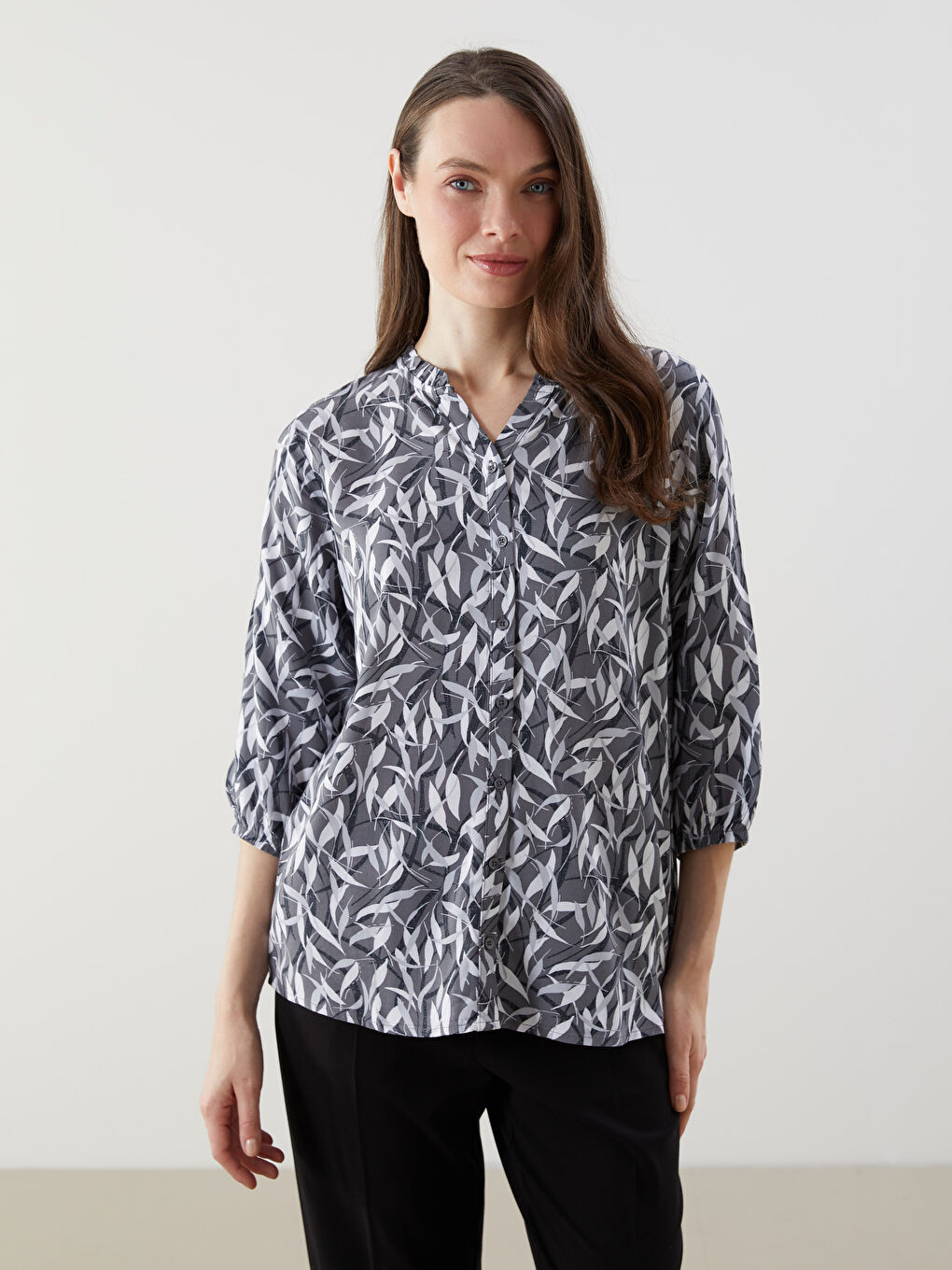 LCW Grace Notch Neck Floral Blouse -W54880Z8-LQJ
