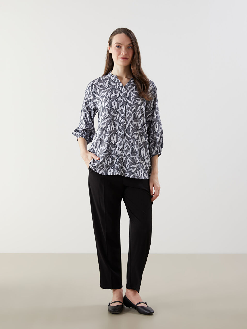 LCW Grace Notch Neck Floral Blouse -W54880Z8-LQJ