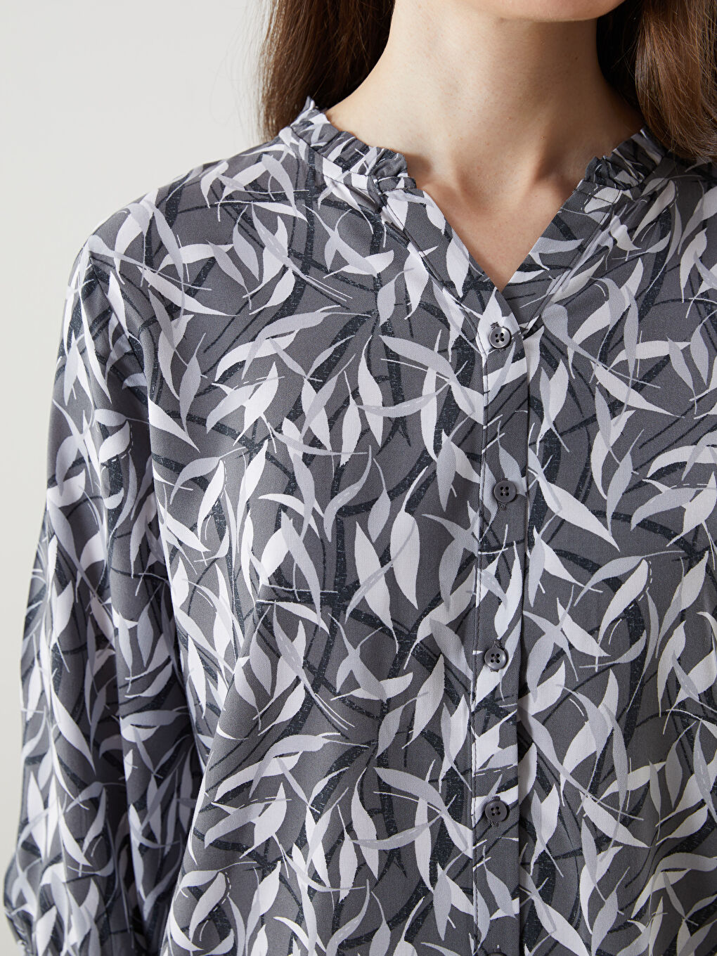 LCW Grace Notch Neck Floral Blouse -W54880Z8-LQJ