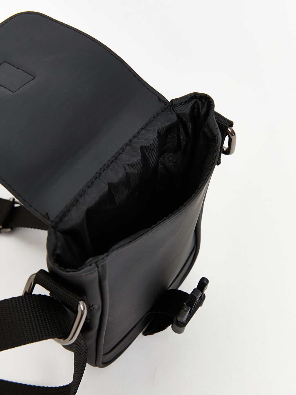 Siyah Ayarlanabilir Askılı Erkek Omuz Çantası-2