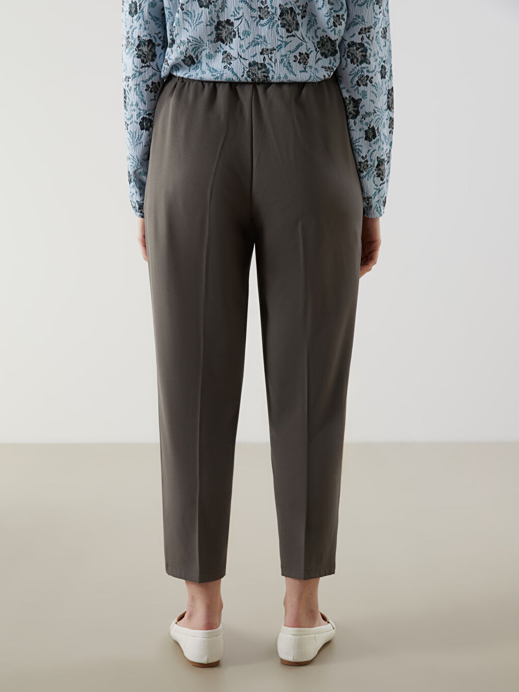 LCW Grace پانتۆڵی ژنان بە کەمەر لاستیک -W54943Z8-J2M