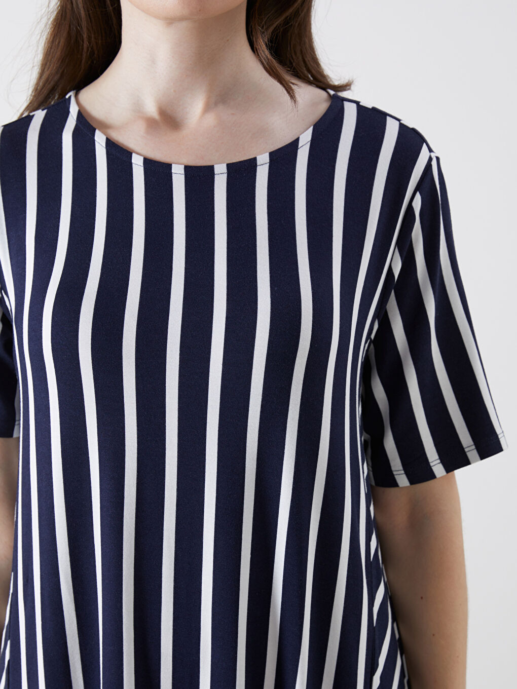 дөңгелек жағалы жолақты а пішінді көйлек-2