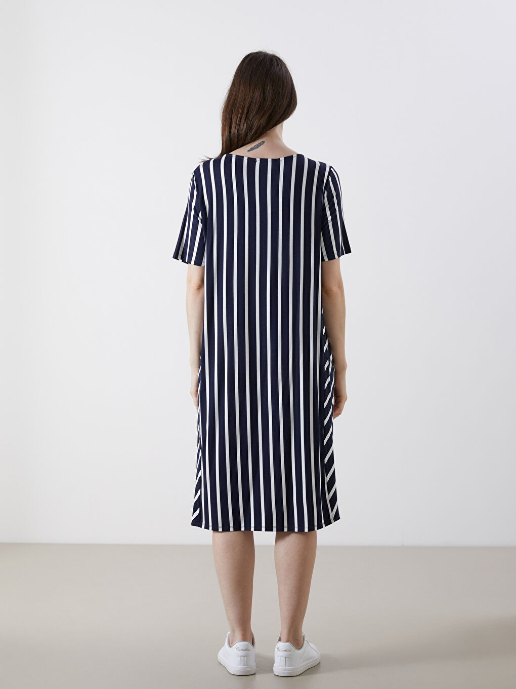 дөңгелек жағалы жолақты а пішінді көйлек-3