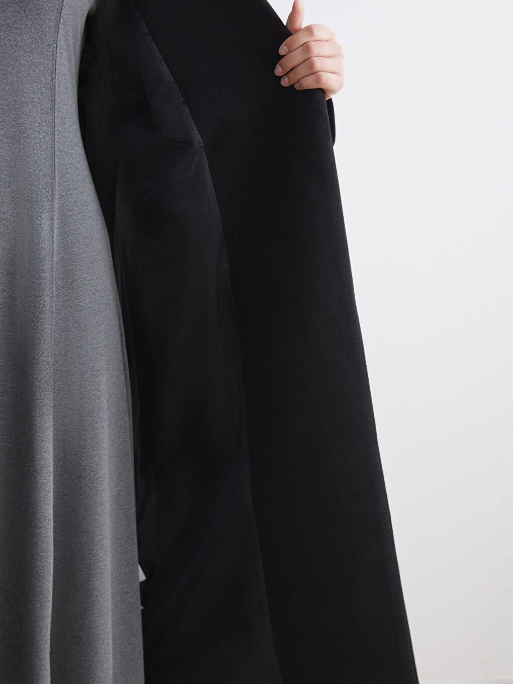 Siyah Ceket Yaka Kadın Kaşe Kaban-3