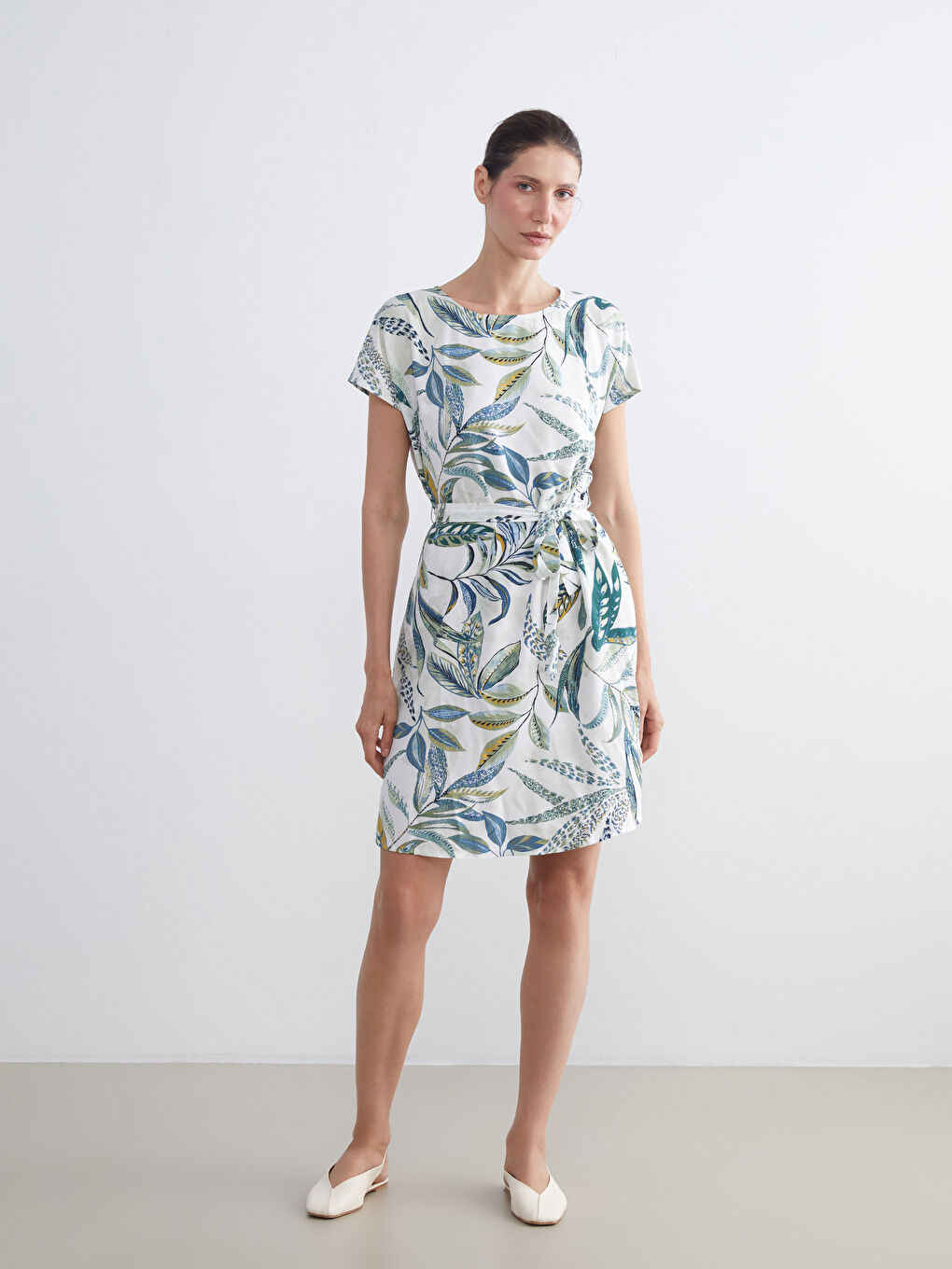 LCW Grace Crew Neck Floral A-Line Dress -W55078Z8-LRA