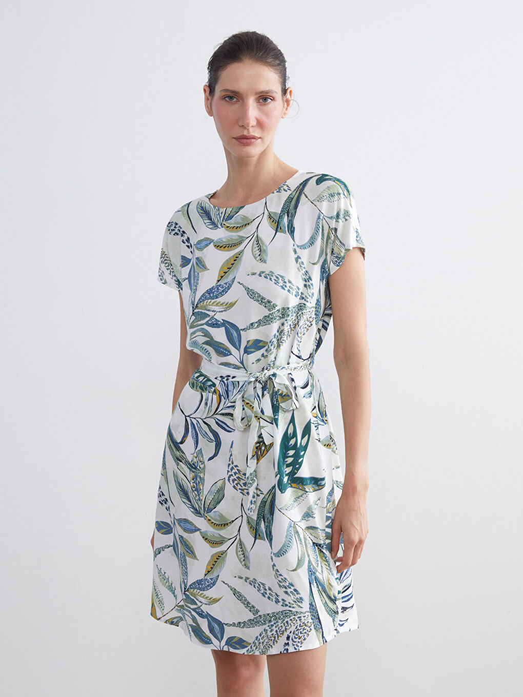 LCW Grace Crew Neck Floral A-Line Dress -W55078Z8-LRA