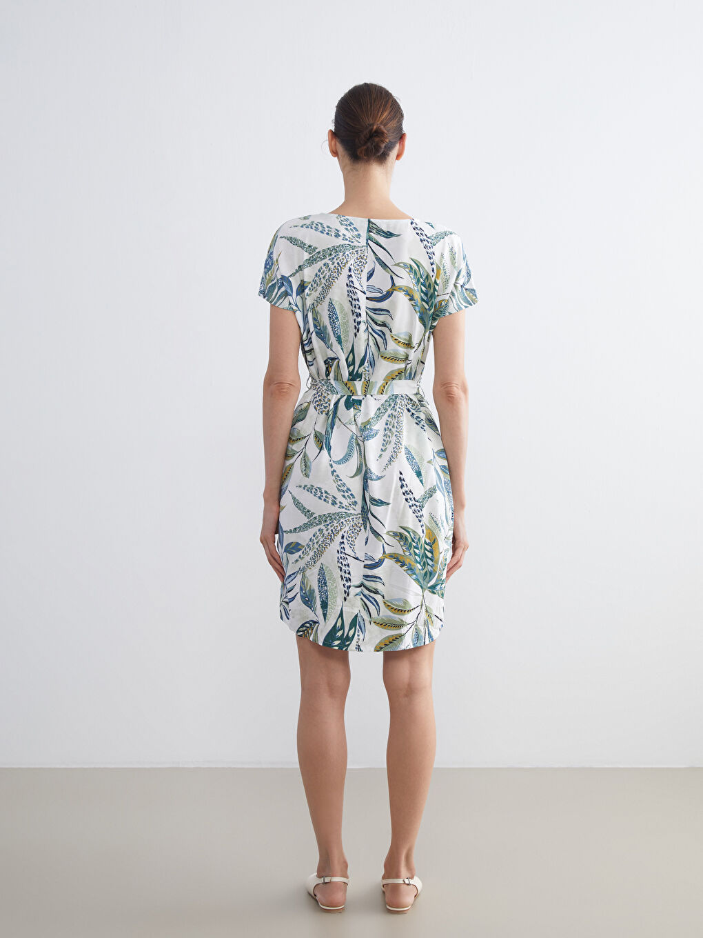 LCW Grace Crew Neck Floral A-Line Dress -W55078Z8-LRA