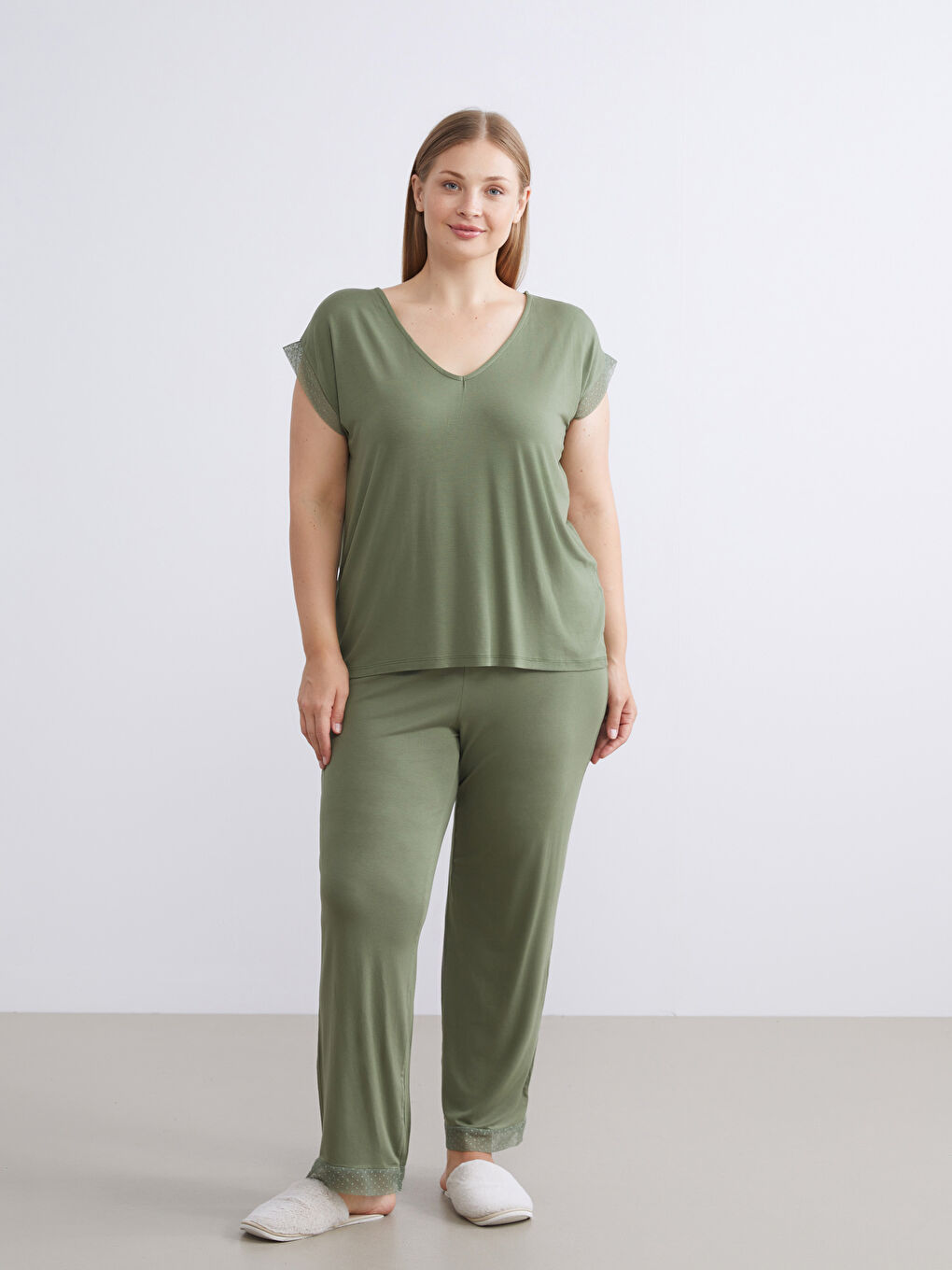 Yeşil V Yaka Kadın Pijama Takımı-1