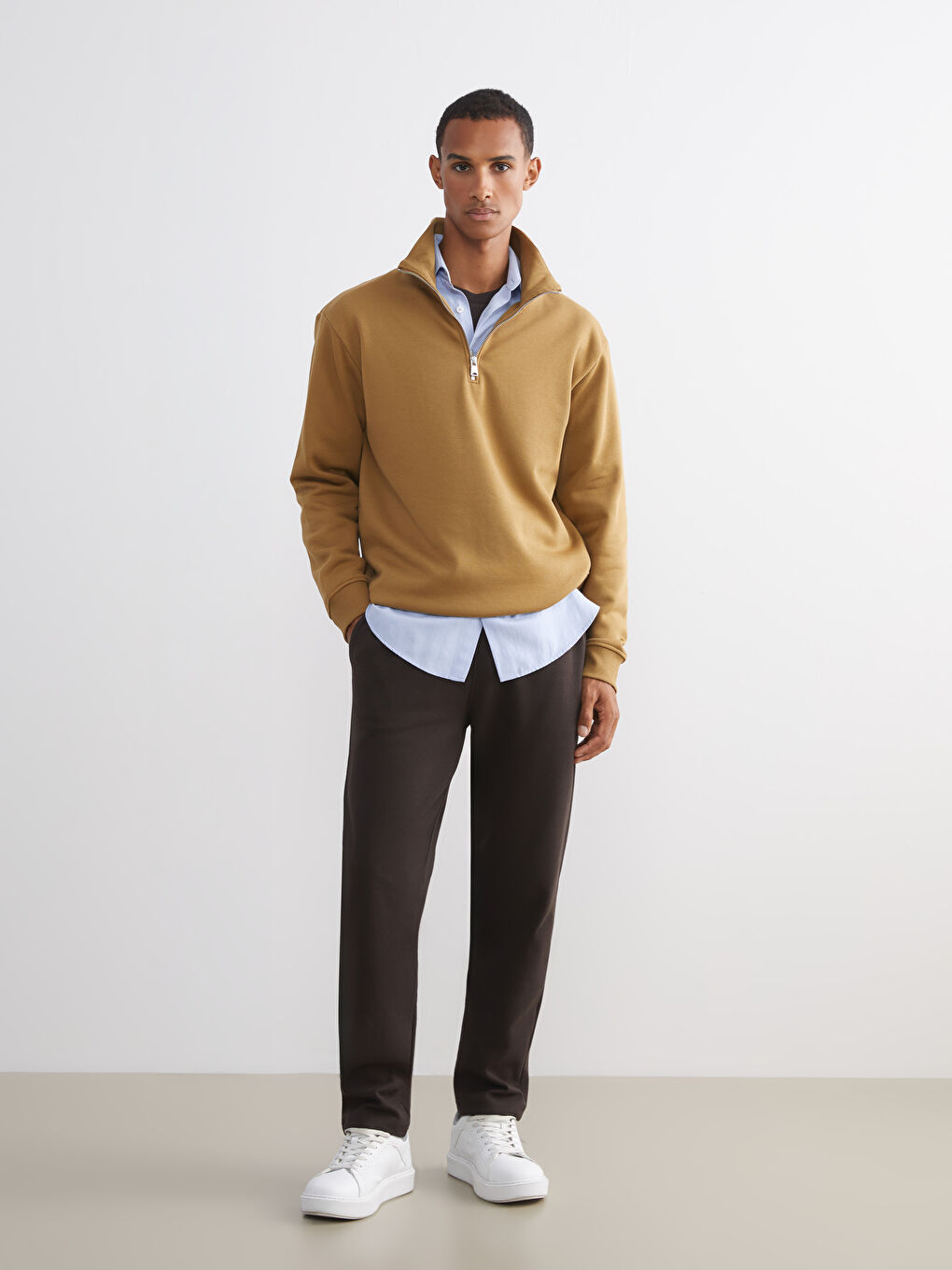 سویتشێرتی ئەستووری زیپدار بۆ پیاوان یەخەی قیفی-1