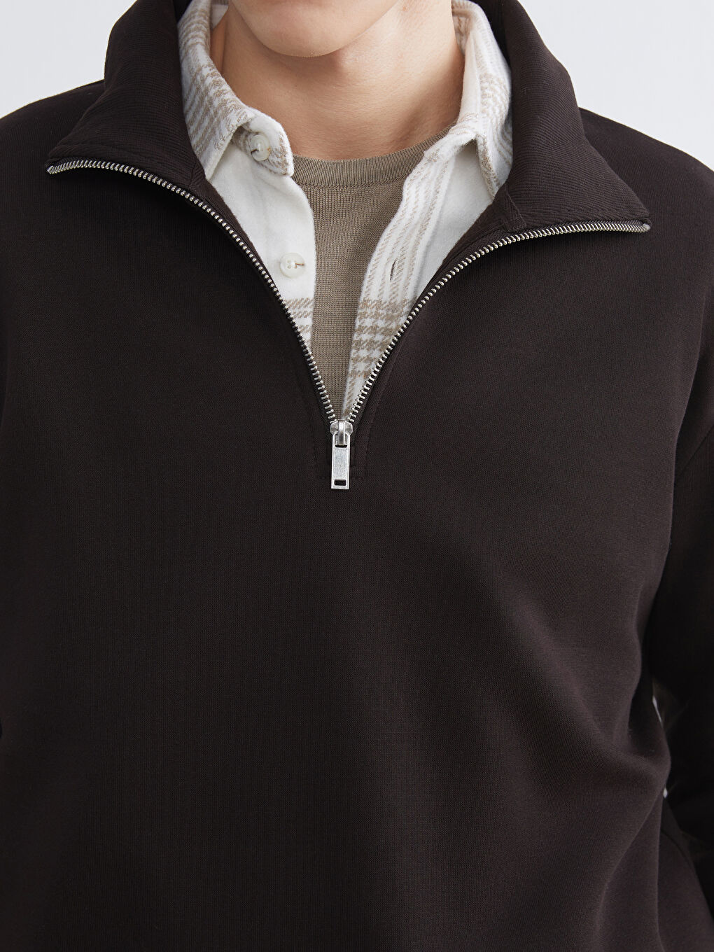 Kahverengi Fermuarlı Dik Yaka Erkek Kalın Sweatshirt-2